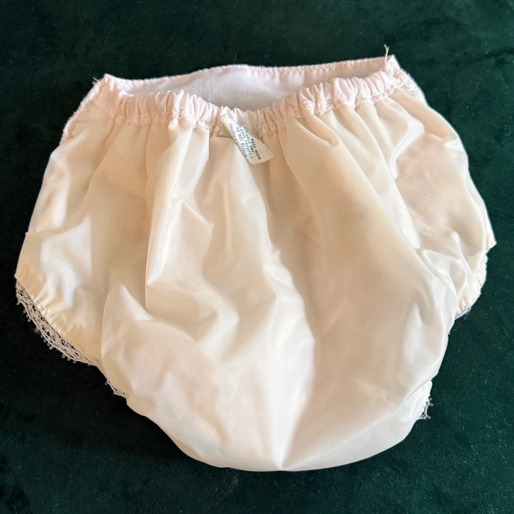 Vintage Baby Girl Pink Lace Ruffle Bloomers Diaper Cover Made USA Small 10-13lbs